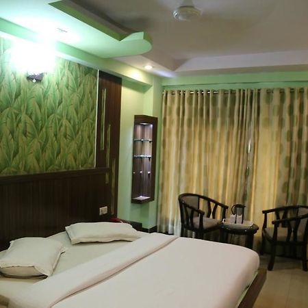 Hotel Grand Plaza Nowe Delhi Zewnętrze zdjęcie