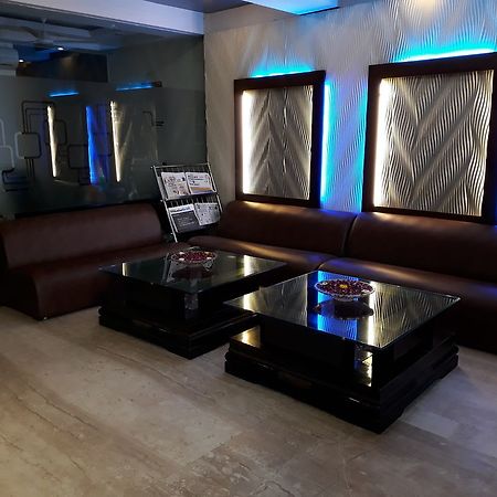 Hotel Grand Plaza Nowe Delhi Zewnętrze zdjęcie